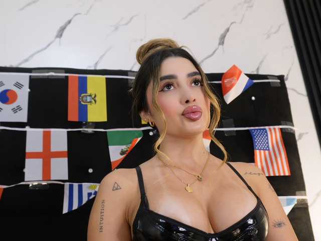 annyy-rosse online