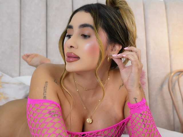 Annyy-Rosse's BongaCams show and profile