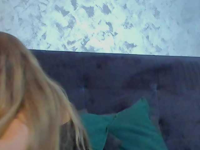 whiteAngel34 live webcam show