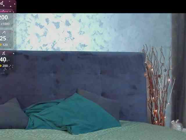 whiteAngel34 webcam