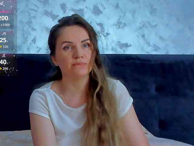 whiteAngel34 webcam