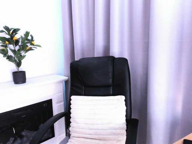 WickedJolie webcam