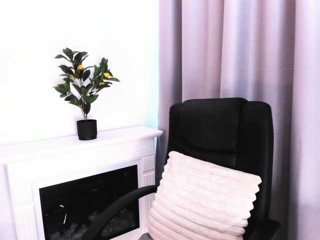 WickedJolie webcam