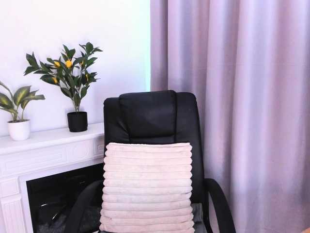 WickedJolie webcam