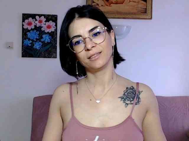 Sexmilfxx webcam