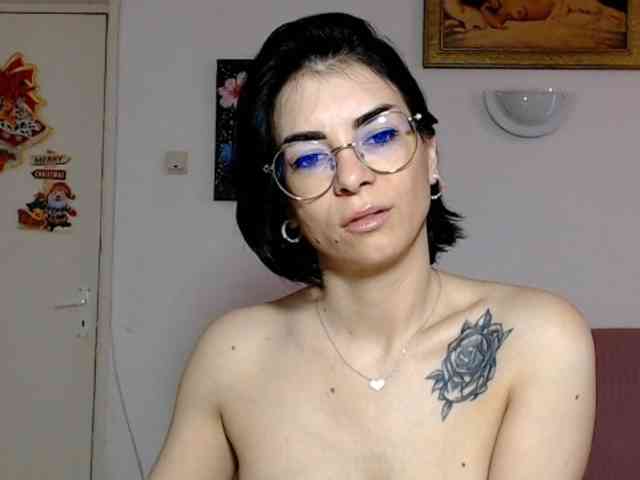 Sexmilfxx webcam