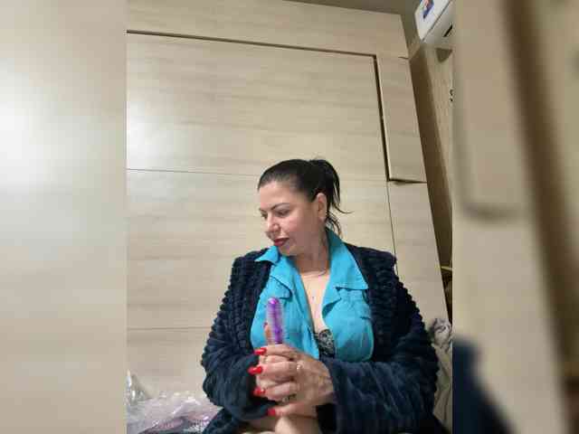 GirlBella
