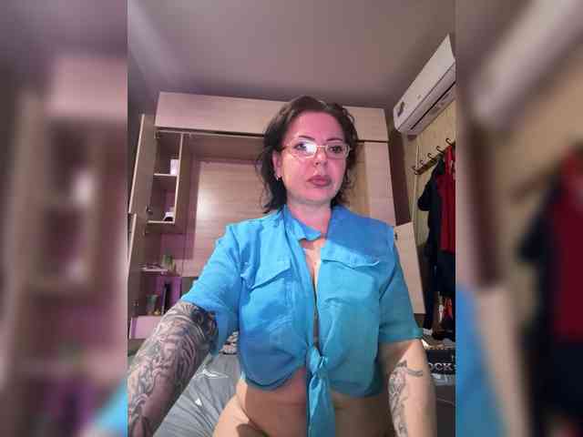 GirlBella