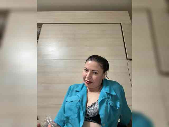 GirlBella webcam