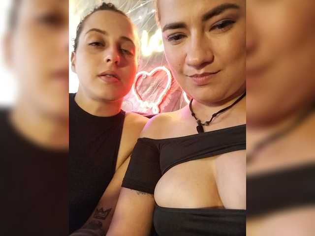 2Laski2 live cam on BongaCams