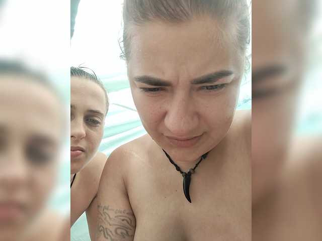 2Laski2 live webcam show