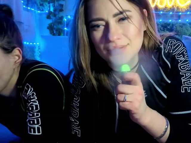 2Laski2's BongaCams profile