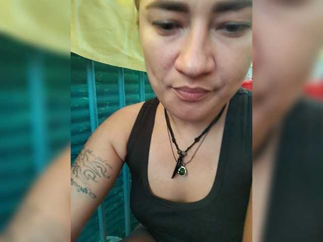 2Laski2 live cam on BongaCams