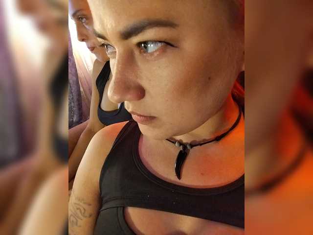 Sex chat gratuit in direct cu 2Laski2 pe BongaCams