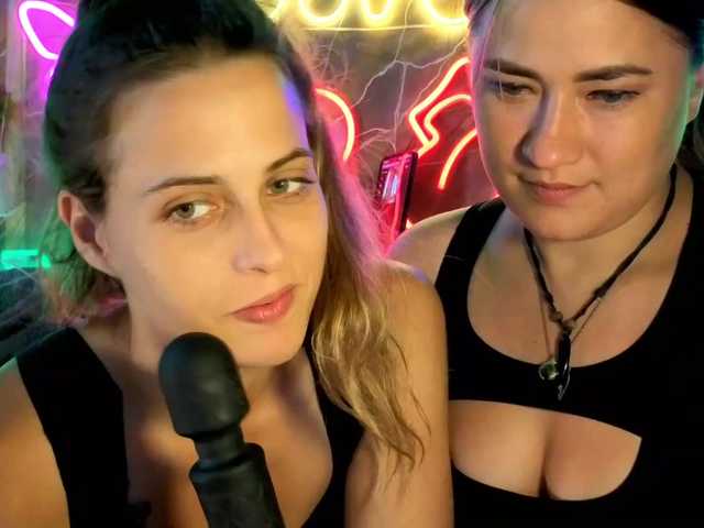 2Laski2 live cam on BongaCams