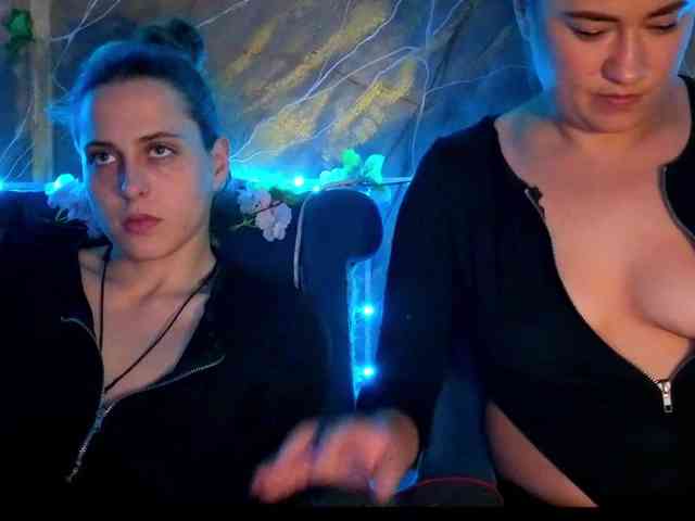 2Laski2 Sex Cam Show