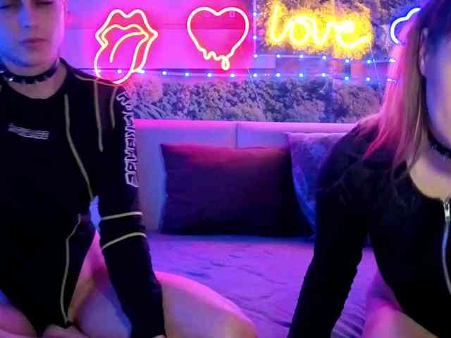 Este modelo está ao vivo agora. 2Laski2