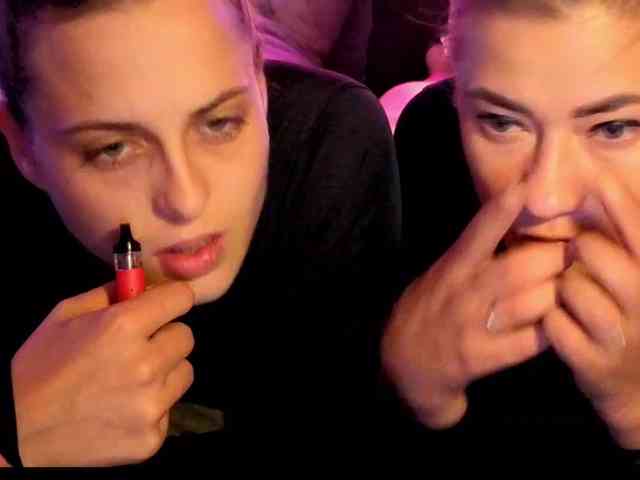 2Laski2 Sex Cam Show