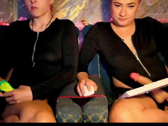 2Laski2 Sex Cam Show