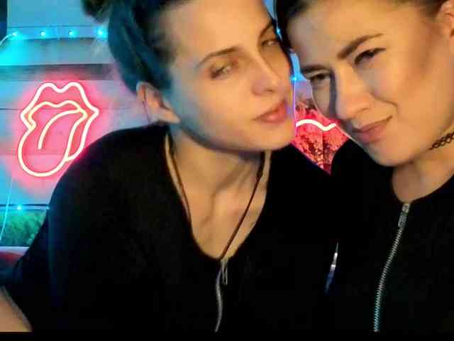2Laski2 Sex Cam Show