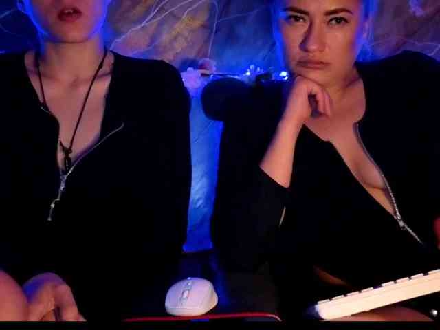 2Laski2 Sex Cam Show