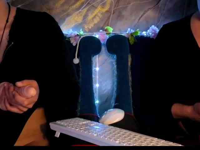 2Laski2 Sex Cam Show
