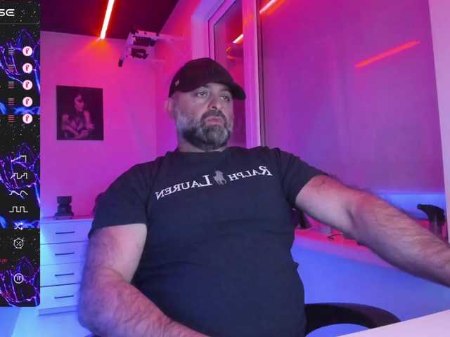 MikeBear — live male cam