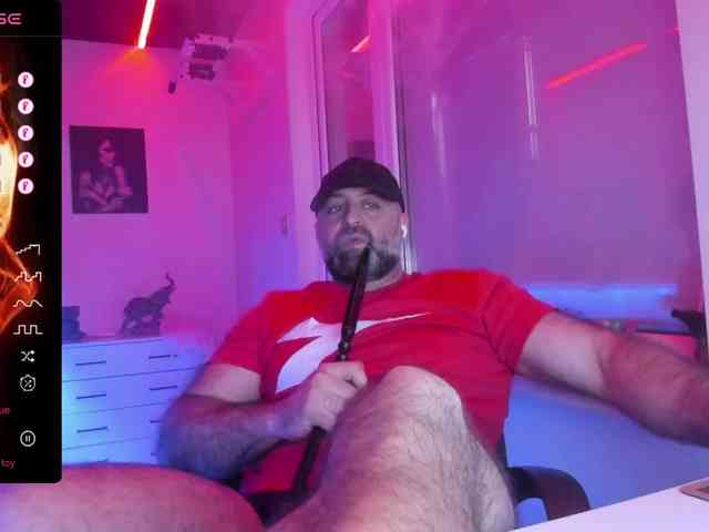 magabear Sex Cam Show
