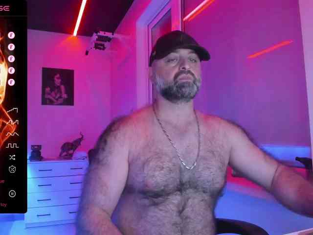 magabear Sex Cam Show