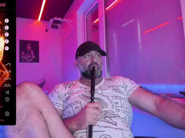 magabear Sex Cam Show