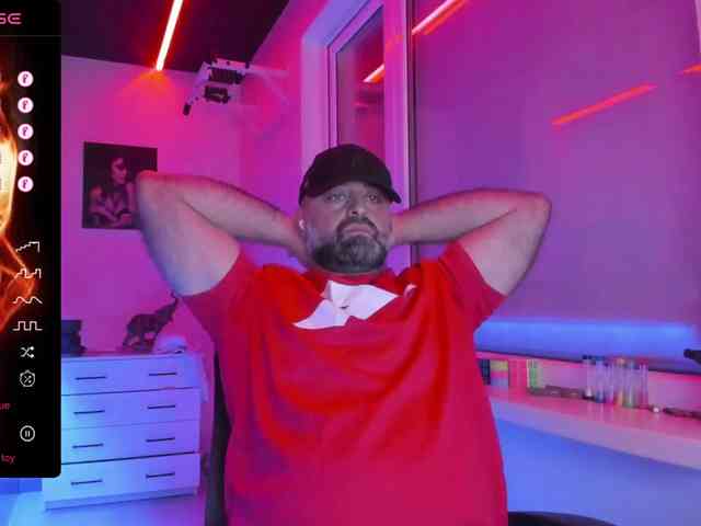magabear Sex Cam Show