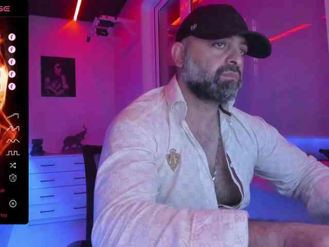 magabear Sex Cam Show