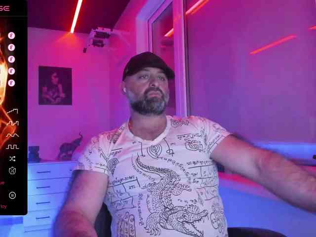 magabear Sex Cam Show