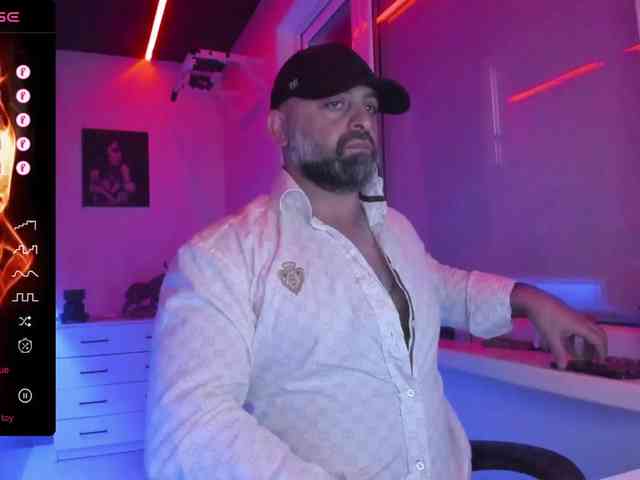 magabear Sex Cam Show