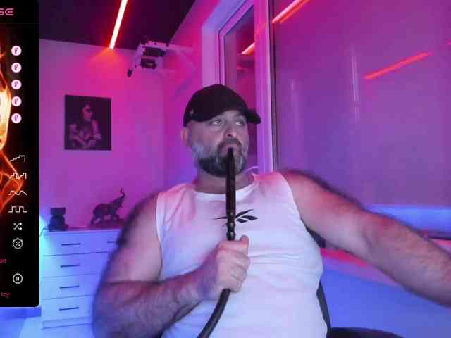 magabear Sex Cam Show