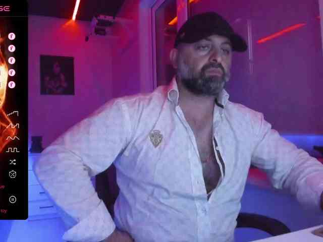 magabear Sex Cam Show