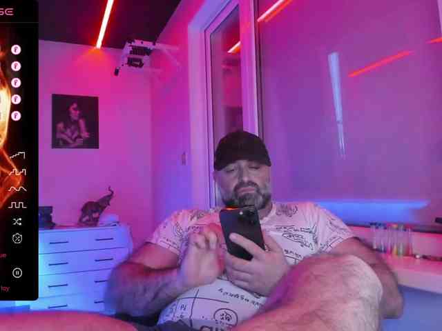 magabear Sex Cam Show