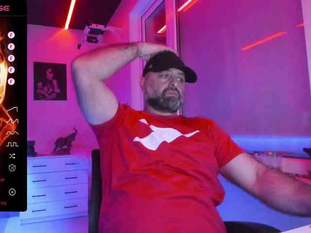 magabear Sex Cam Show