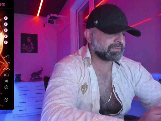 magabear Sex Cam Show