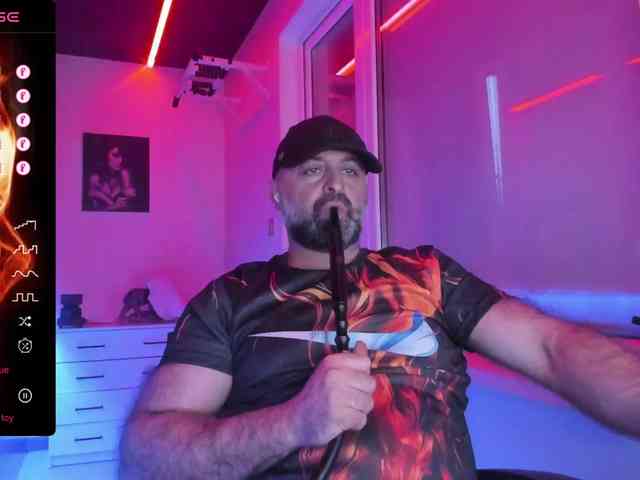 magabear Sex Cam Show