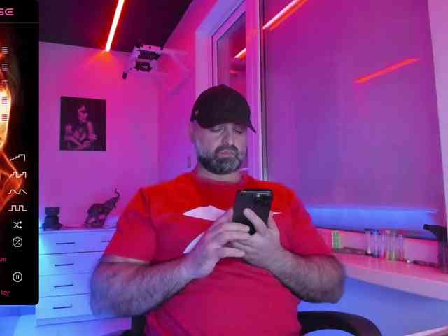 magabear Sex Cam Show