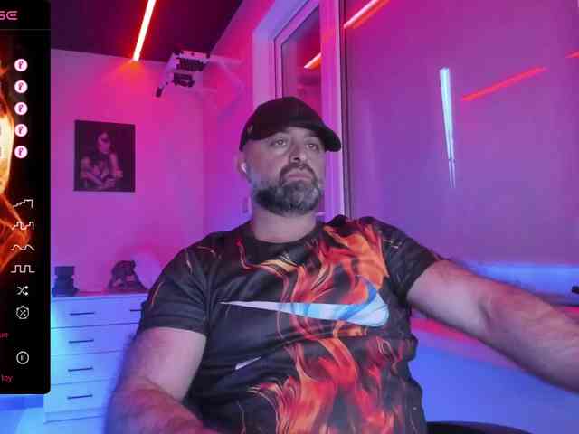 magabear Sex Cam Show