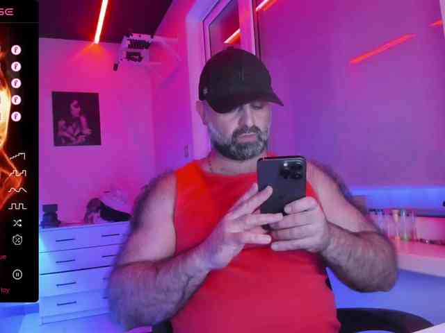 magabear Sex Cam Show