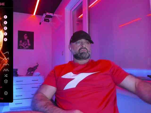 magabear Sex Cam Show