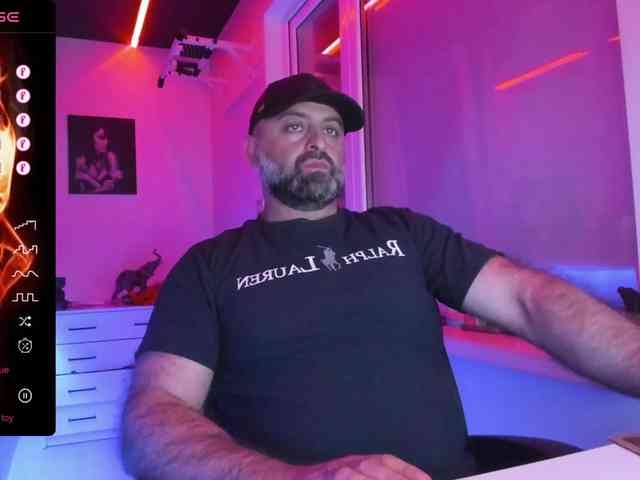 magabear Live Webcam on BongaCams