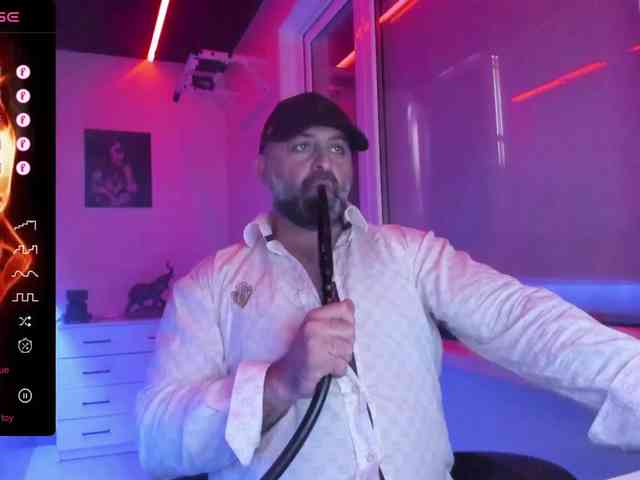 magabear Sex Cam Show
