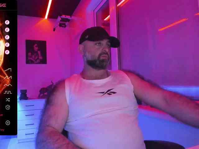 magabear Sex Cam Show