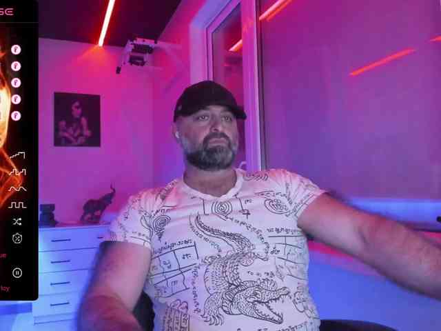 magabear Sex Cam Show