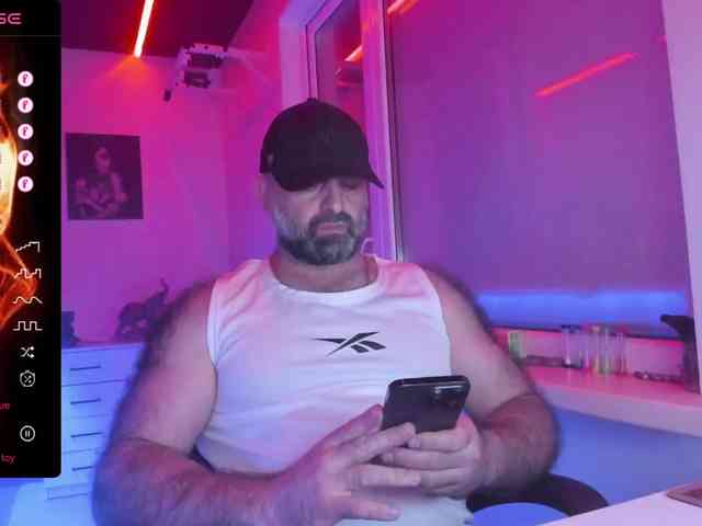 magabear Sex Cam Show