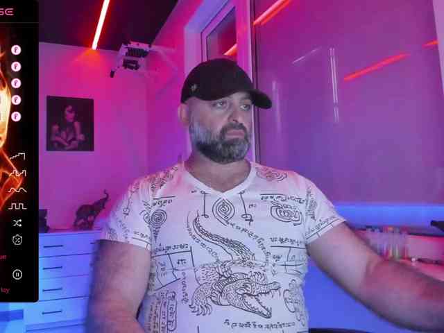 magabear Sex Cam Show
